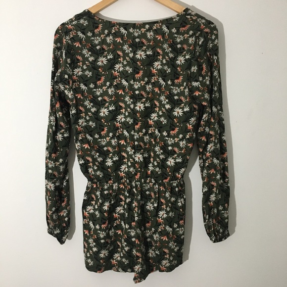 FOREVER 21 Romper - Picture 2 of 4